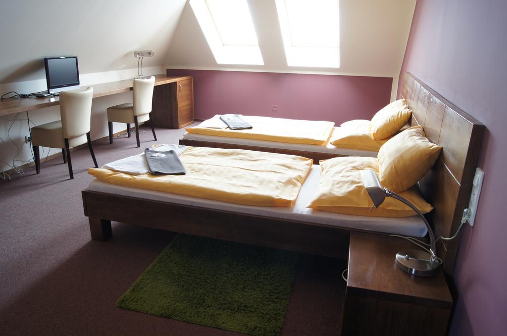 Pension Inspirace A Wellness Self Check-In Kolín Chambre photo